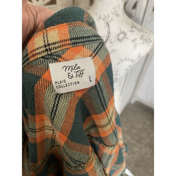 Mila And Tiff Cropped Plaid Flannel Shacket Button Down Long Sleeve Large - Picture 5 of 7